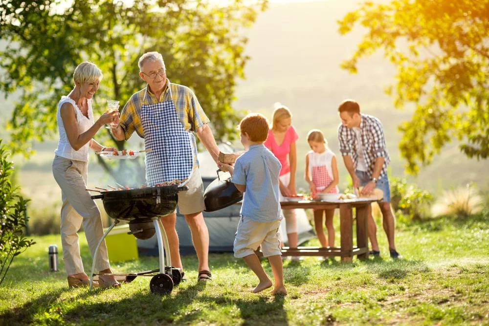 Familie på naturferie